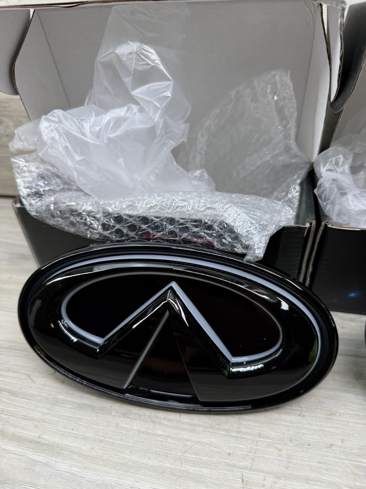 ✅ for 2018-2024 INFINITI Q50 COLOR CHANGING RGB LED GRILL EMBLEM GLOSS BLACK ✅
